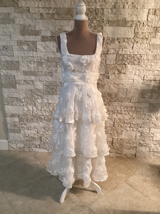 Lulus Dresses & Skirts - Lulus Exceptional Entrance White Sleeveless Tiered Rosette Midi Dress